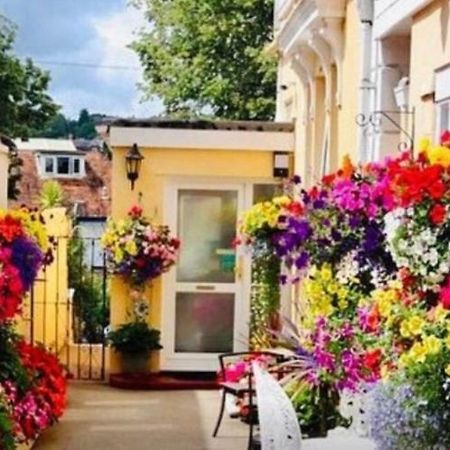 Crowndale Torquay - Exclusively For Adults Bed & Breakfast Eksteriør bilde